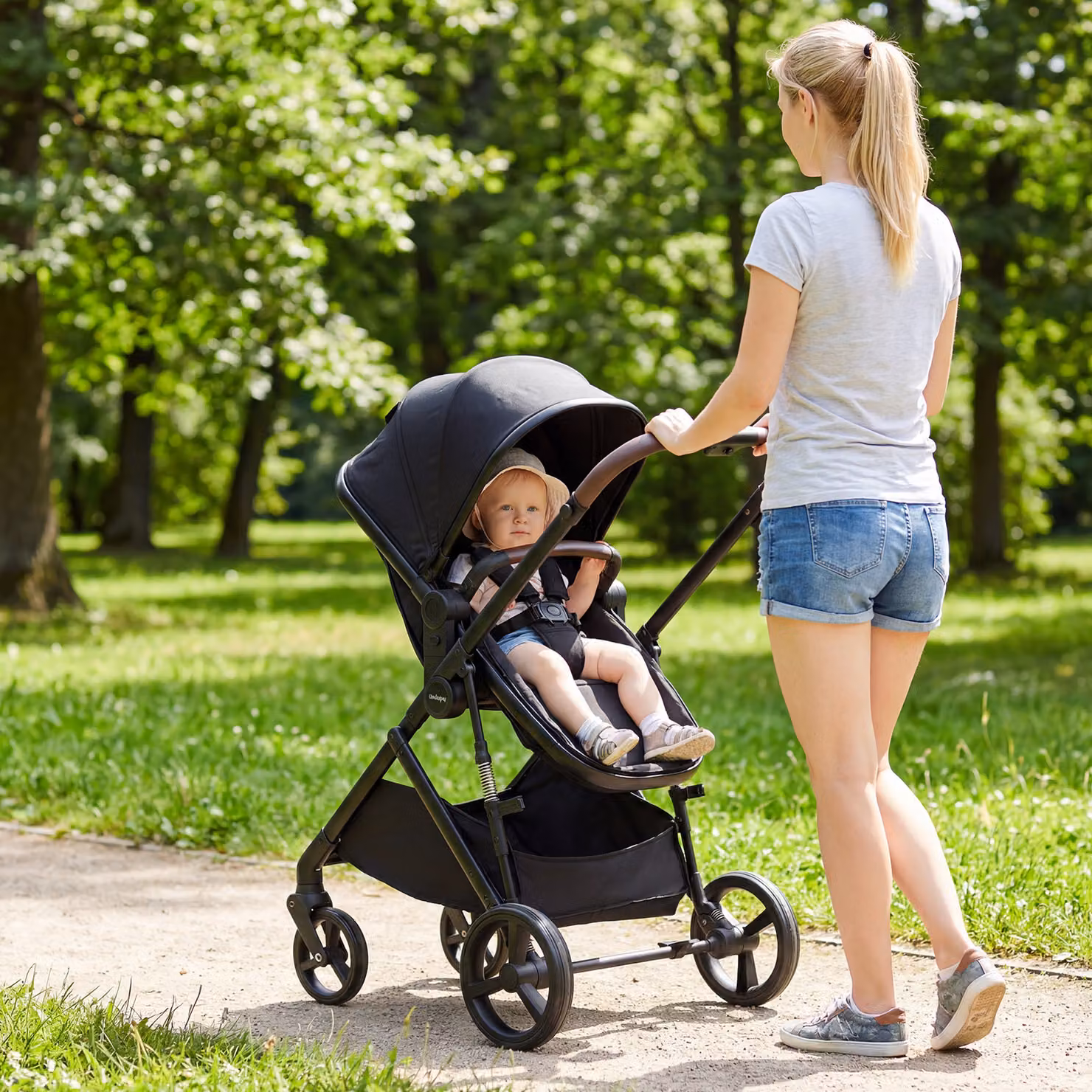 Passeggino 2 in 1 Costway con bassinet per bambini 0-36 mesi, modello convertibile e reversibile pieghevole con tettoio e schienale regolabili, Nero
