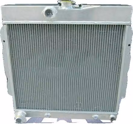 Radiatore, alluminio, dimensioni del nucleo 538 mm x 460 mm x 42 mm, dimensioni complessive 654 mm x 600 mm x 146 mm, diametro ingresso/uscita 38 mm, design a 3 file