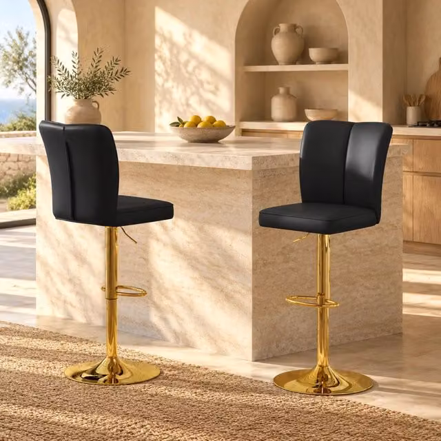 Set di 2 sgabelli da bar MIVRAY girevoli a 360° regolabili in altezza, similpelle nera e struttura in metallo dorato