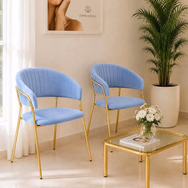 Set da 2 sedie da sala da pranzo Aurelia in velluto celeste con gambe in metallo dorate – 1