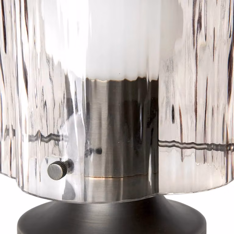 GUBI Lampada da tavolo di design Seine, Alluminio / Grigio / Zincato, Soggiorno / Sala da pranzo, Vetro, Design, Lampada da tavolo