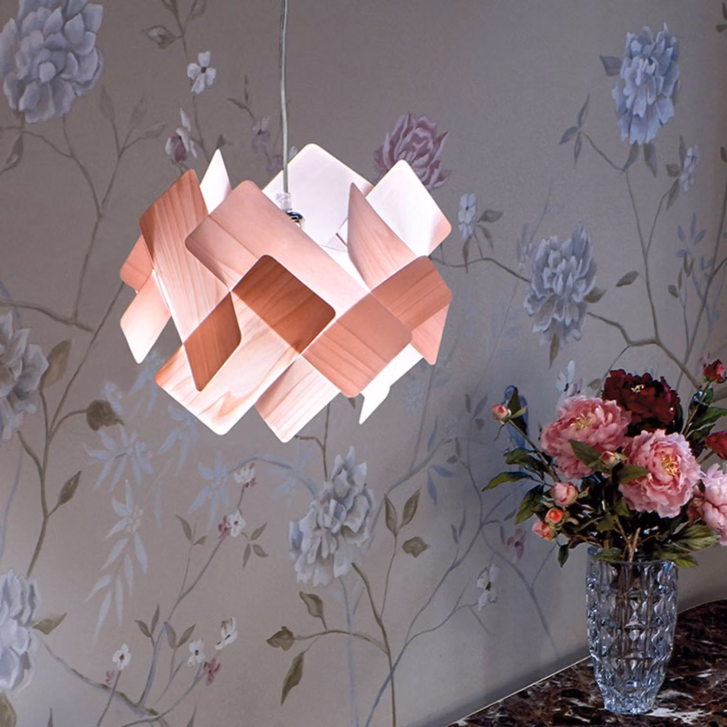LZF LAMPS Lampada a sospensione Escape, dimmerabile, Violetto / Fucsia / Rosa, Soggiorno / Sala da pranzo, Legno, Design, Lampada a sospensione