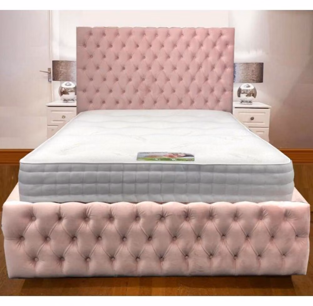 Designer Bett Schlafzimmer Betten Leder Hotel Luxus Polster Samt