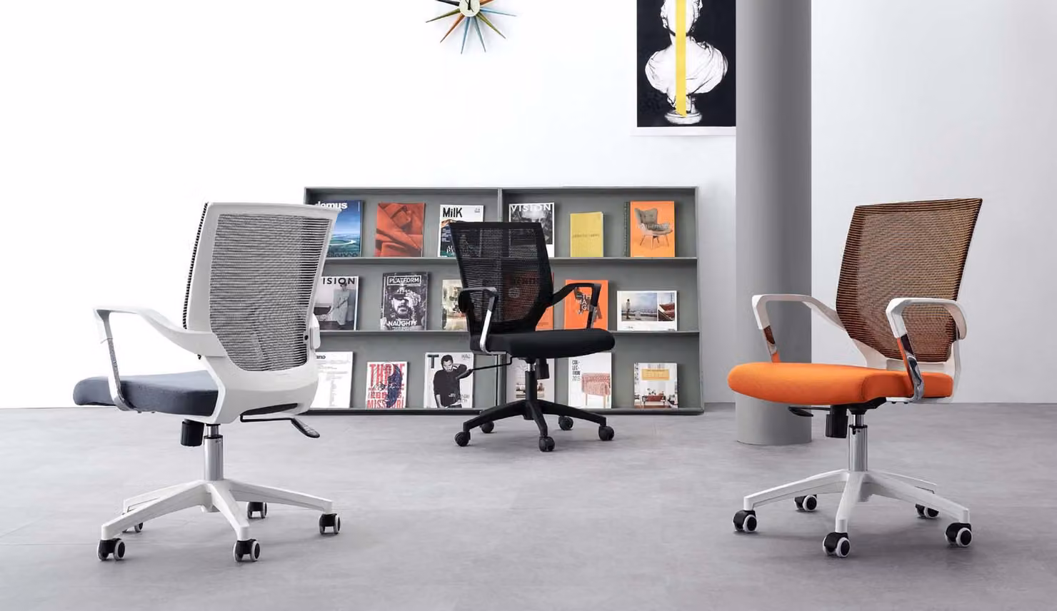 Moderner Stoffstuhl in Beige für eleganten Sitzkomfort