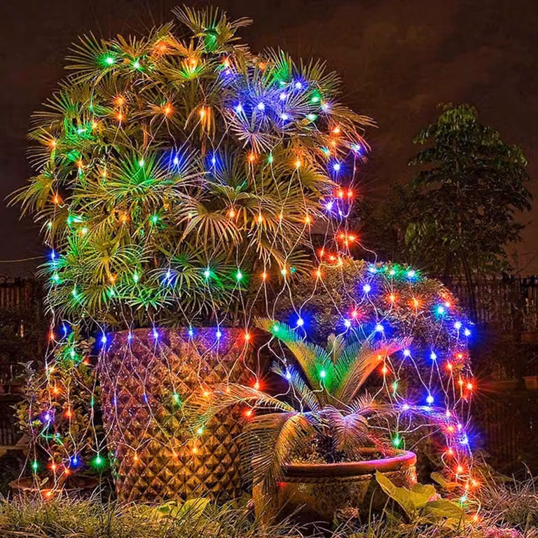 Ikodm, catena luminosa a LED, rete luminosa con 200 LED, lunghezza 3x2 metri, multicolore, grado di protezione IP44, 8 modalità con funzione di memorizzazione, ideale per giardino, balcone, Natale