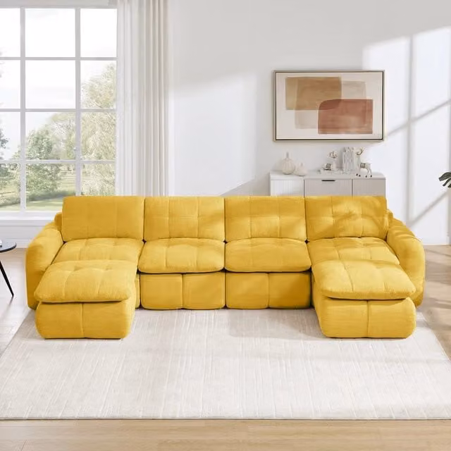 Divano 4 posti a L Minimal con 2 poggiapiedi coordinati in tessuto chenille giallo imbottito per il tuo soggiorno