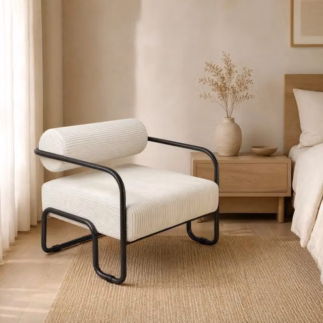 Poltrona lounge moderna con rivestimento in morbido corduroy e struttura in metallo nero 68,5×73×70,5 cm