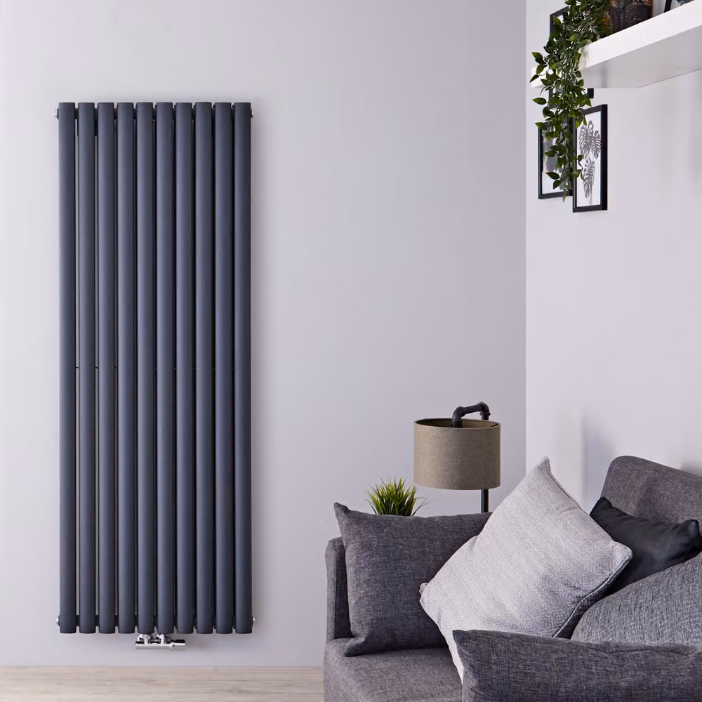 Radiatore Verticale Antracite di Design con Attacchi Centrali - 1525W - 1600 x 590mm - Revive Caldae