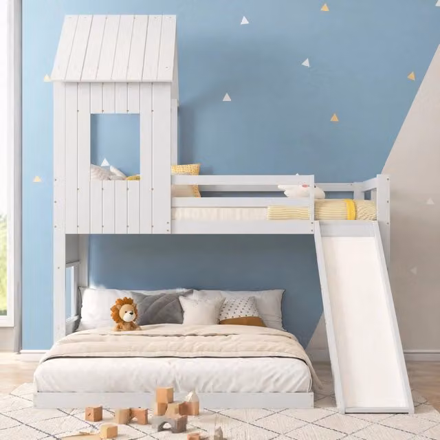 Letto a castello MIVRAY per bambini con scivolo, tetto a casetta e scala a 3 gradini, legno bianco L/P/H: 216 x 227 x 180 cm