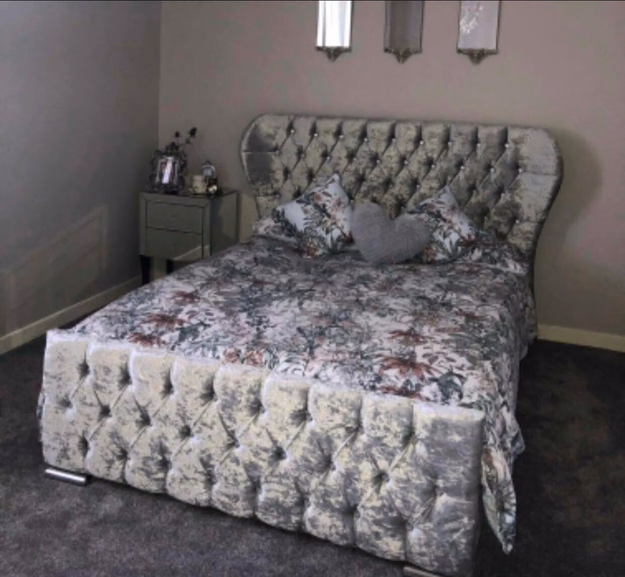 Chesterfield Design Samt Bett Luxus Textil Betten Schlafzimmer Doppel 200x200cm