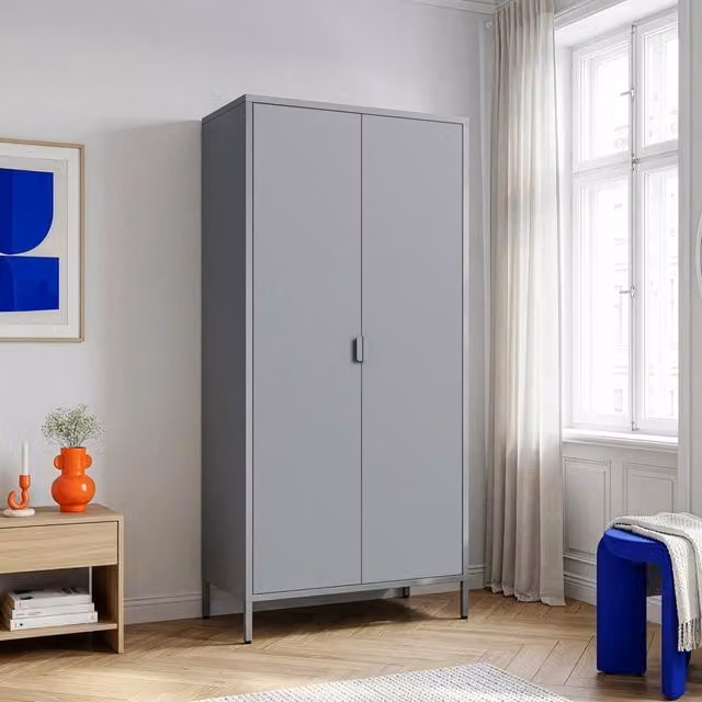 Armadio in acciaio Guradaroba Esteli en.casa con 2 ante, 2 barre appendiabiti e 4 ripiani, Grigio, H 170 x L 80 x P 45 cm – 1