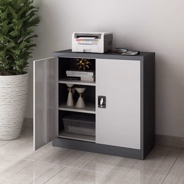 Armadietto da ufficio Molise en.casa in metallo con 2 ripiani regolabili e chiusura a chiave, Grigio, H 90 x L 40 x P 40 cm – 1