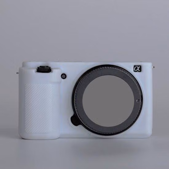 Custodia in silicone per fotocamera Sony, bianca, modello ZV-E10.