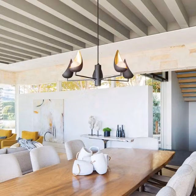 Lampadario a soffitto contemporaneo Hinkley Ren in metallo nero e oro con 5 luci G9 e diffusori in vetro trasparente