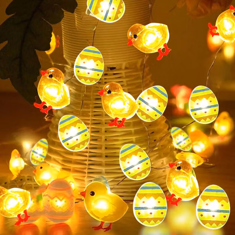 Catena luminosa a tema pasquale, lunghezza 3 metri, 30 LED, con motivi di pulcini e uova, luce bianco caldo