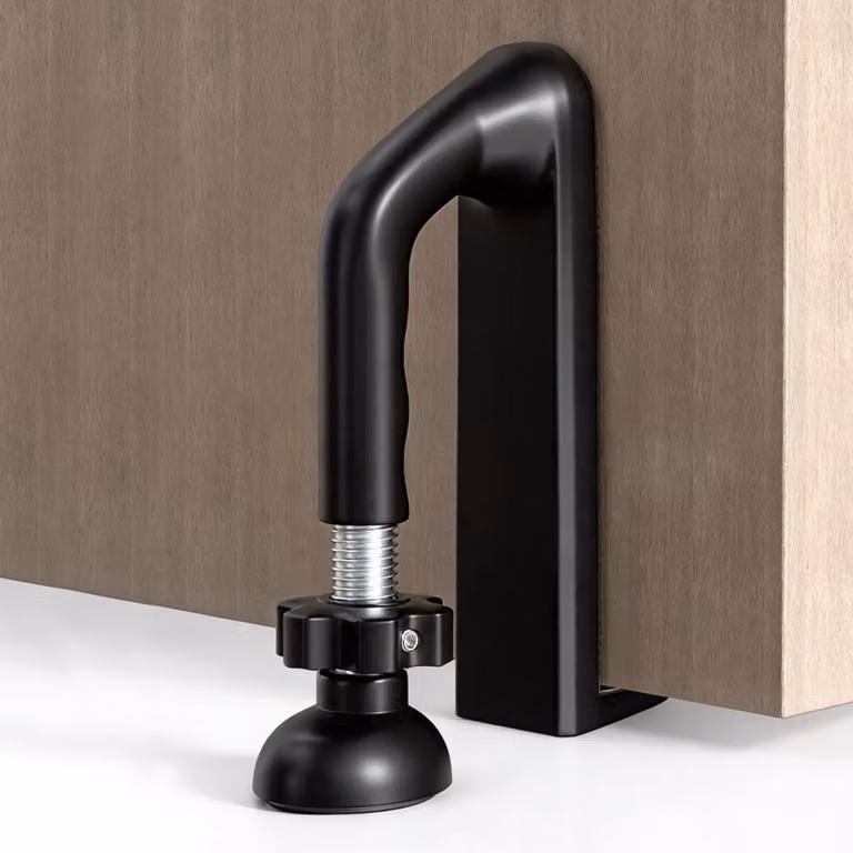 Dispositivo portatile di sicurezza per porte con doppia protezione