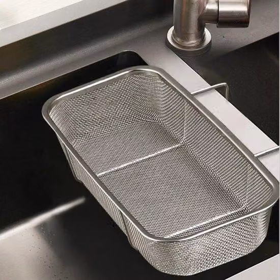 2 pezzi: cestello filtrante rettangolare in acciaio inossidabile da appendere all'angolo del lavandino, con filtro per lo scarico a estrazione e vaschetta di raccolta per gli scarti alimentari e il lavaggio di frutta e verdura