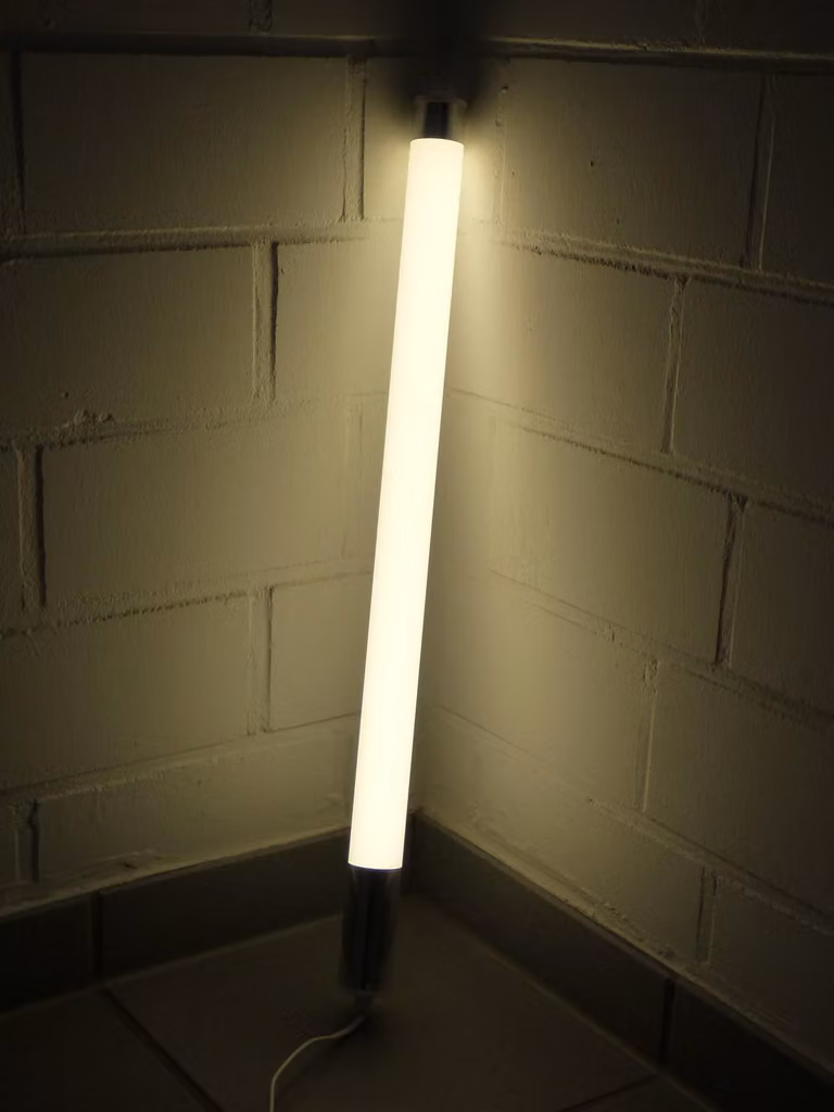 9763 Asta LED VISION 18 W 123 cm EK cavo W tubo di plastica bianco caldo