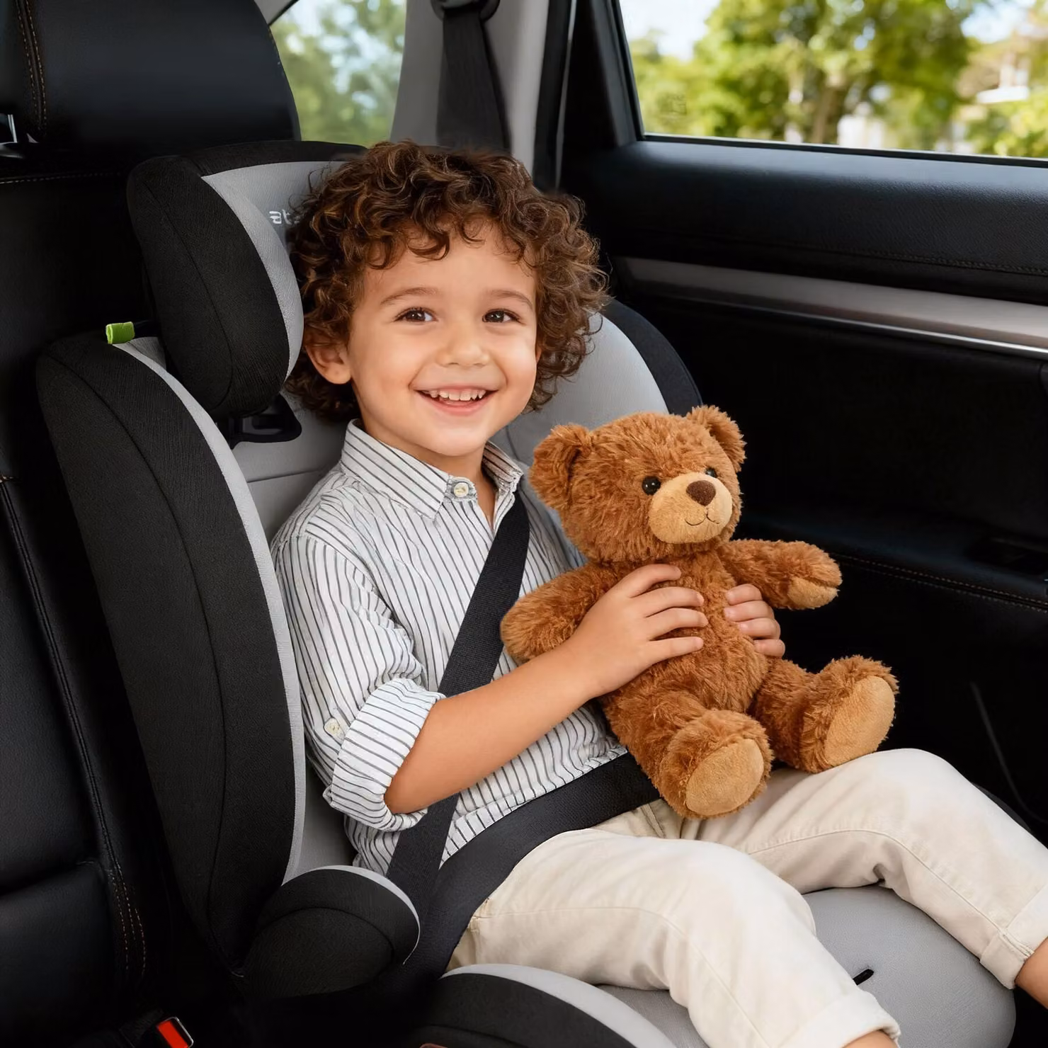 Seggiolino auto Tectake Sophie con omologazione i-Size, orientamento fronte strada, per bambini da 100 a 150 cm, colore grigio e nero – 2