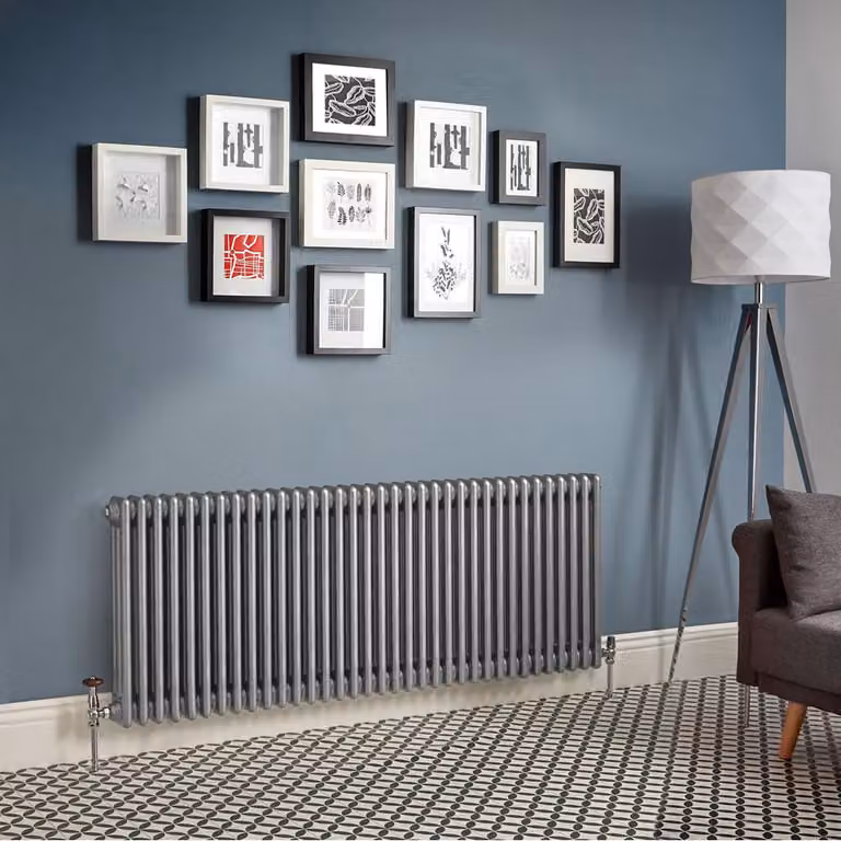 Radiatore Tradizionale Orizzontale a Tre Colonne - Argento Metallizzato - 600mm x 1595mm - Regent