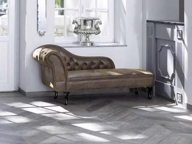Chaise longue Chesterfield BELIANI in finta pelle scamosciata marrone, versione sinistra, L/P/H: 169 x 65 x 79 cm