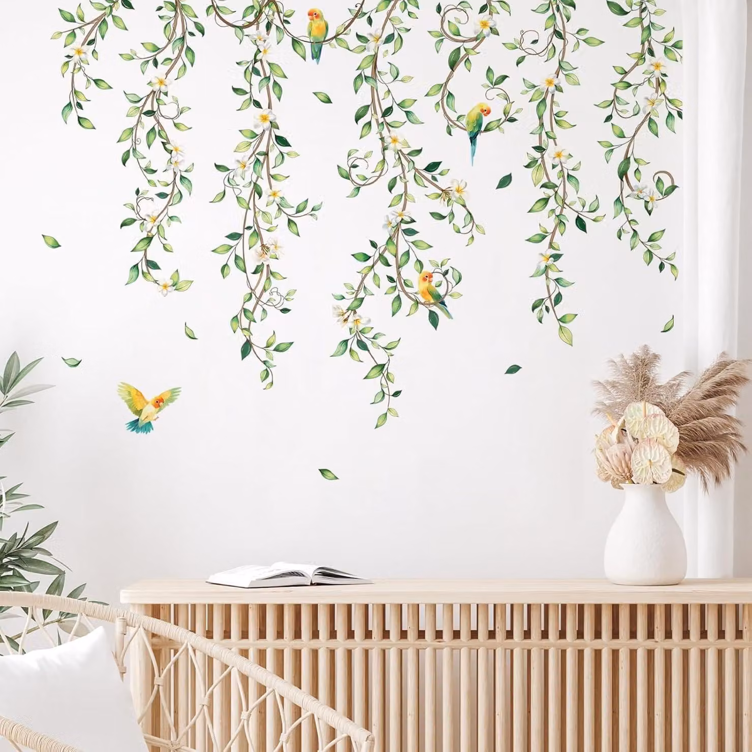 Adesivo murale con vite appesa - Piante verdi e fiori bianchi - Decorazione per camera da letto e ufficio