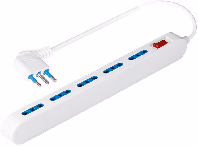 Presa multipla POLYPOOL SPAZIOZERO PLUS con 5 prese 10/16A 2P+T, cavo da 1,5 m e spina salvaspazio, bianco
