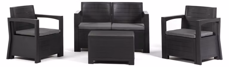 Set di mobili relax da esterno a 4 posti con divano, poltrone, tavolo e cuscini in polipropilene effetto legno per giardino - LICATA/Nero