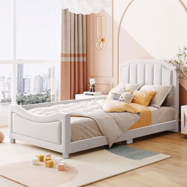 Letto singolo per bambini OKWISH in tessuto beige e bianco con struttura imbottita, L/P/H: 200 x 90 x 120 cm