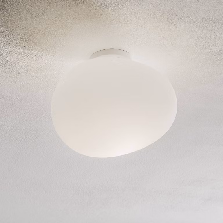 Foscarini Plafoniera di design Gregg media, dimmerabile, Bianco / Opale, Soggiorno / Sala da pranzo, Vetro, Design, Plafoniera