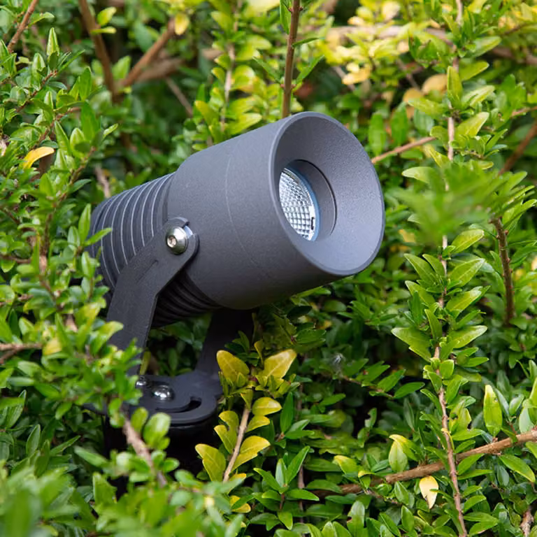 EVN Merlo Faretto da giardino a LED con picchetto terra, 3.000K, 10W, Nero, Alluminio, Moderno