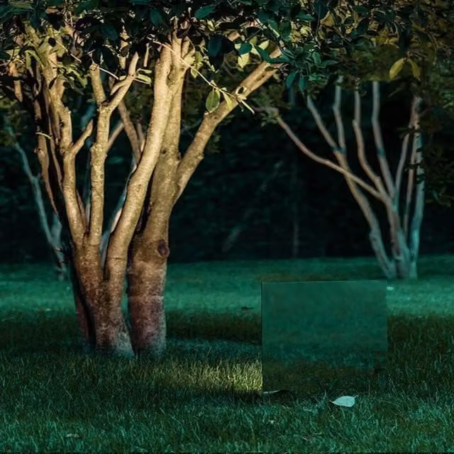 Lampada da terra LED Davide Groppi Belladinotte argento con luce bianca calda dimmerabile per giardino