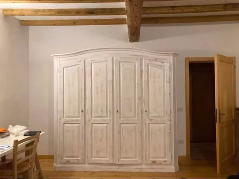 Armadio shabby chic a 4 ante in legno di abete bianco anticato Mobili 2G L/P/H: 231 x 63 x 219 cm