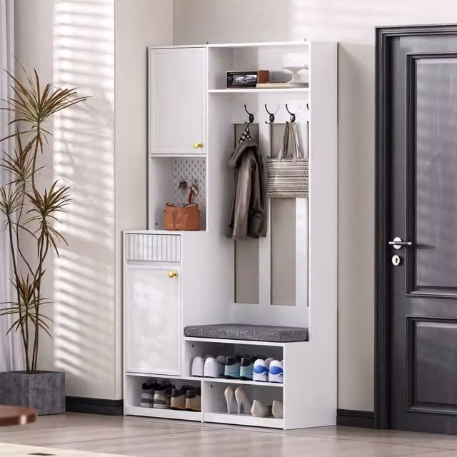 Mobile da ingresso 6 in 1 FOLYNA con panca imbottita, 2 cassetti, 4 ganci e pannello forato in MDF bianco, L: 100 cm, P: 35 cm, H: 180 cm – 1