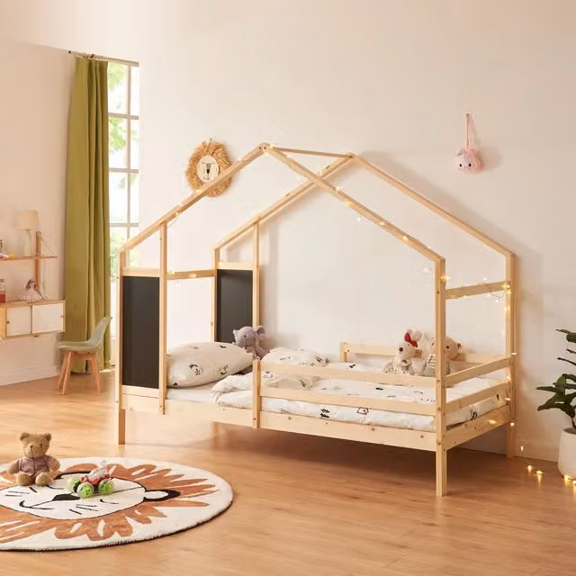 Letto a casetta Lorenskog en.casa per cameretta in legno di pino con barriera anticaduta, Naturale, L/P/H: 200 x 90 x 171 cm