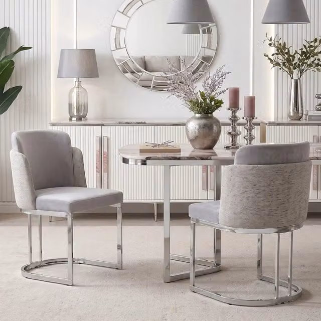 Set di 2 sedie da pranzo Minimal grigio chiaro con rivestimento in tessuto chenille e gambe in metallo argento in stile moderno – 1