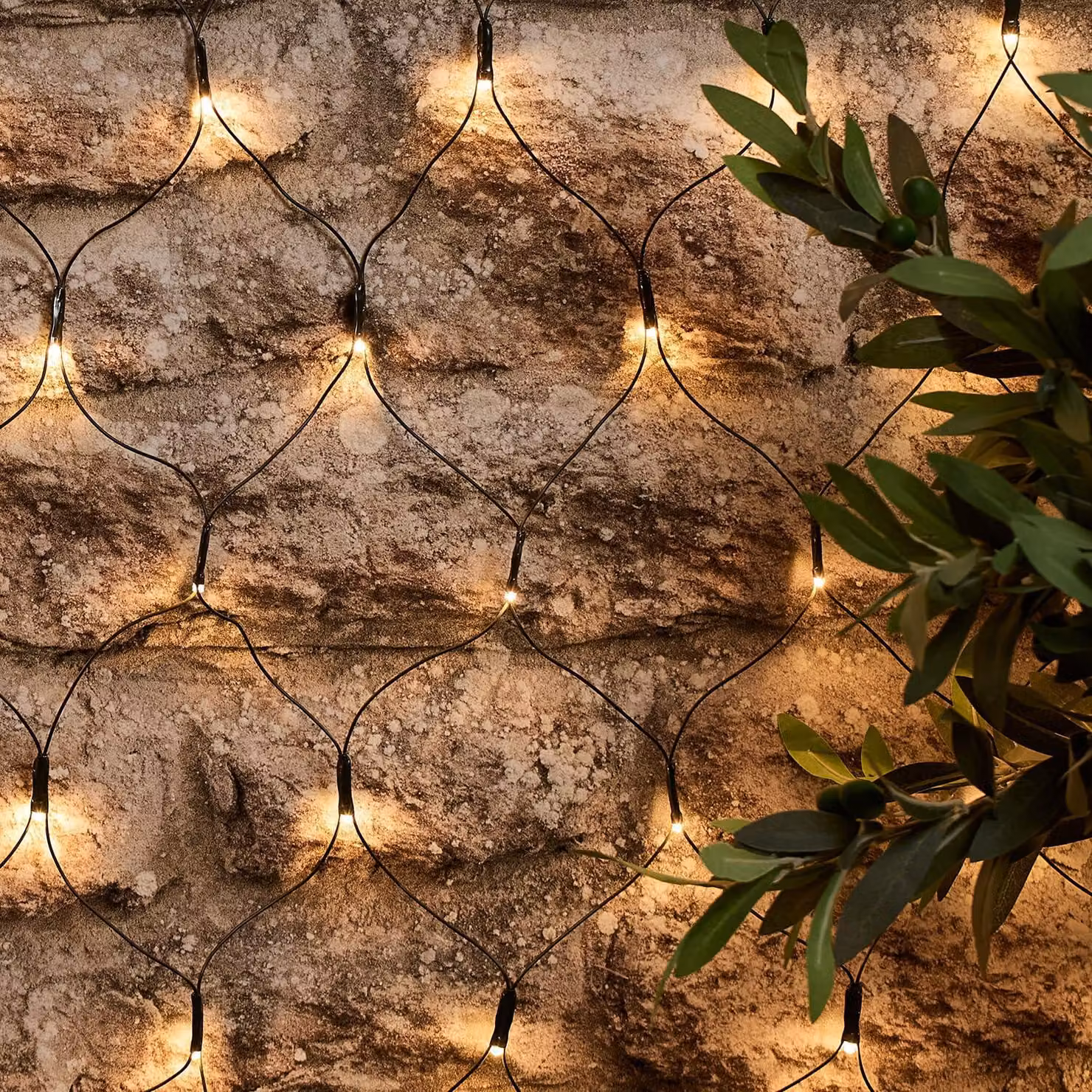 Rete luminosa solare, dimensioni 1x1 metro, 100 LED bianco caldo, ricaricabile tramite USB, grado di protezione IP44