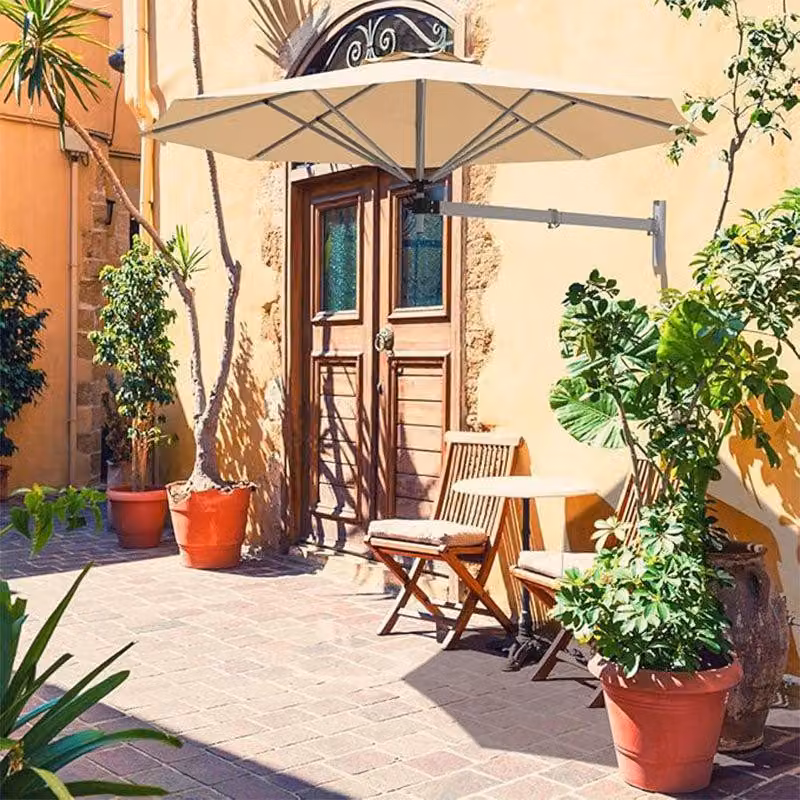 Ombrellone da balcone pieghevole, color beige, con 8 stecche e sistema di fissaggio a parete