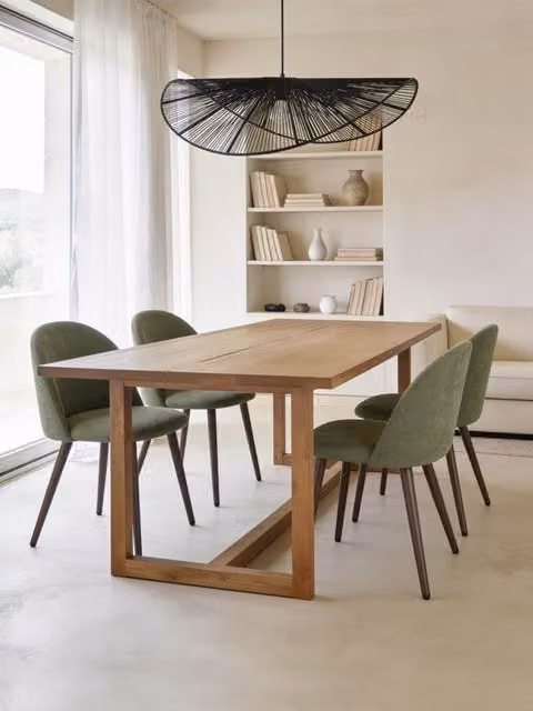 Tavolo da pranzo rettangolare Inner Mesa 220 in legno di pino massello Kenay Home, colore marrone e beige