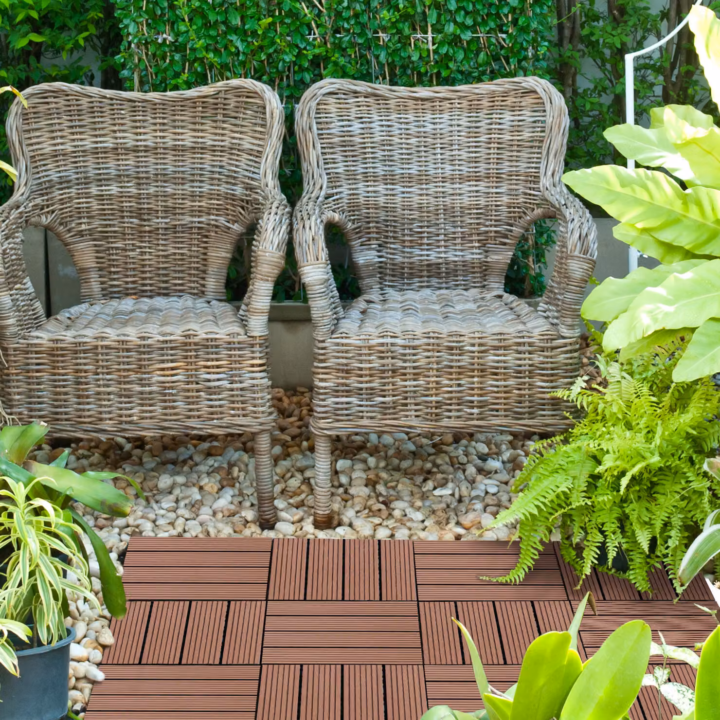 Set di 11 piastrelle da giardino incastrabili Outsunny marroni per esterno, L/P: 30 x 30 cm – 2