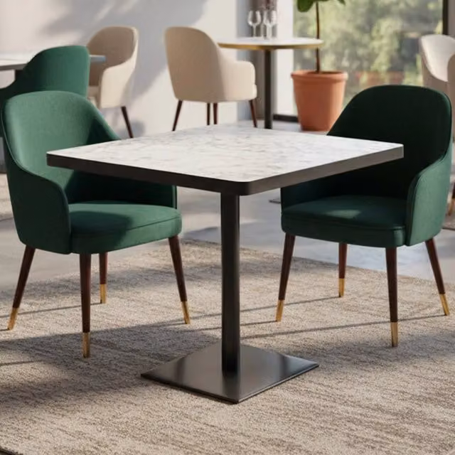 Tavolo quadrato moderno con base nera e piano effetto marmo bianco Key L/P: 80 x 80 cm, H: 75 cm – 1