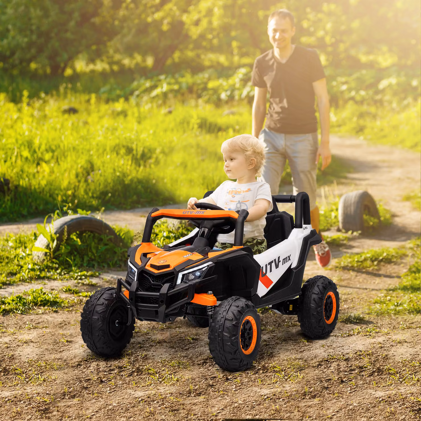 AIYAPLAY Auto Elettrica per Bambini con Telecomando, Luci a LED, Clacson e Porta USB, Arancione – 2