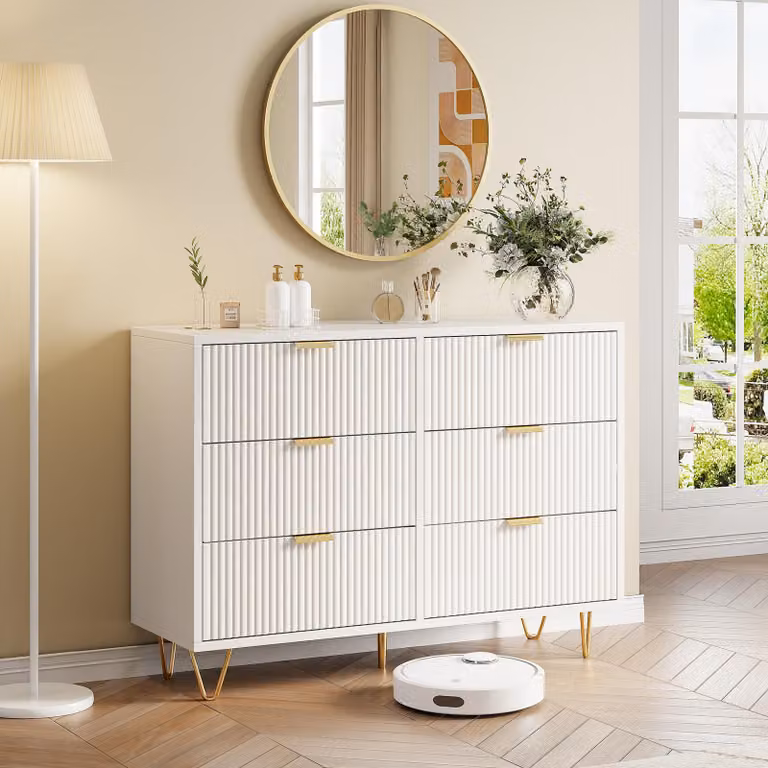 Comò Moonbite con 6 cassetti, in legno e rattan, colore bianco, dimensioni 100x34x73 cm. Mobile basso ideale come comodino per la camera da letto o come mobile contenitore per il soggiorno
