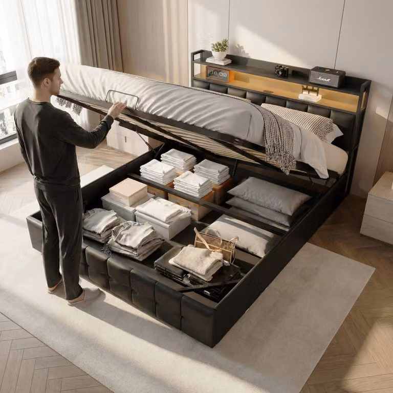 Letto Moonbite con contenitore, dimensioni 160x200 cm, rivestimento in ecopelle nera, luci LED multicolore, porta USB di tipo C, sistema di sollevamento a gas per il contenitore, capacità di carico fino a 300 kg