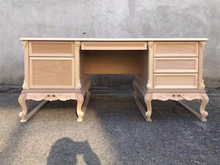 Scrivania classica barocca con 6 cassetti in legno grezzo Mobili 2G L: 180 cm, P: 87 cm, H: 77 cm