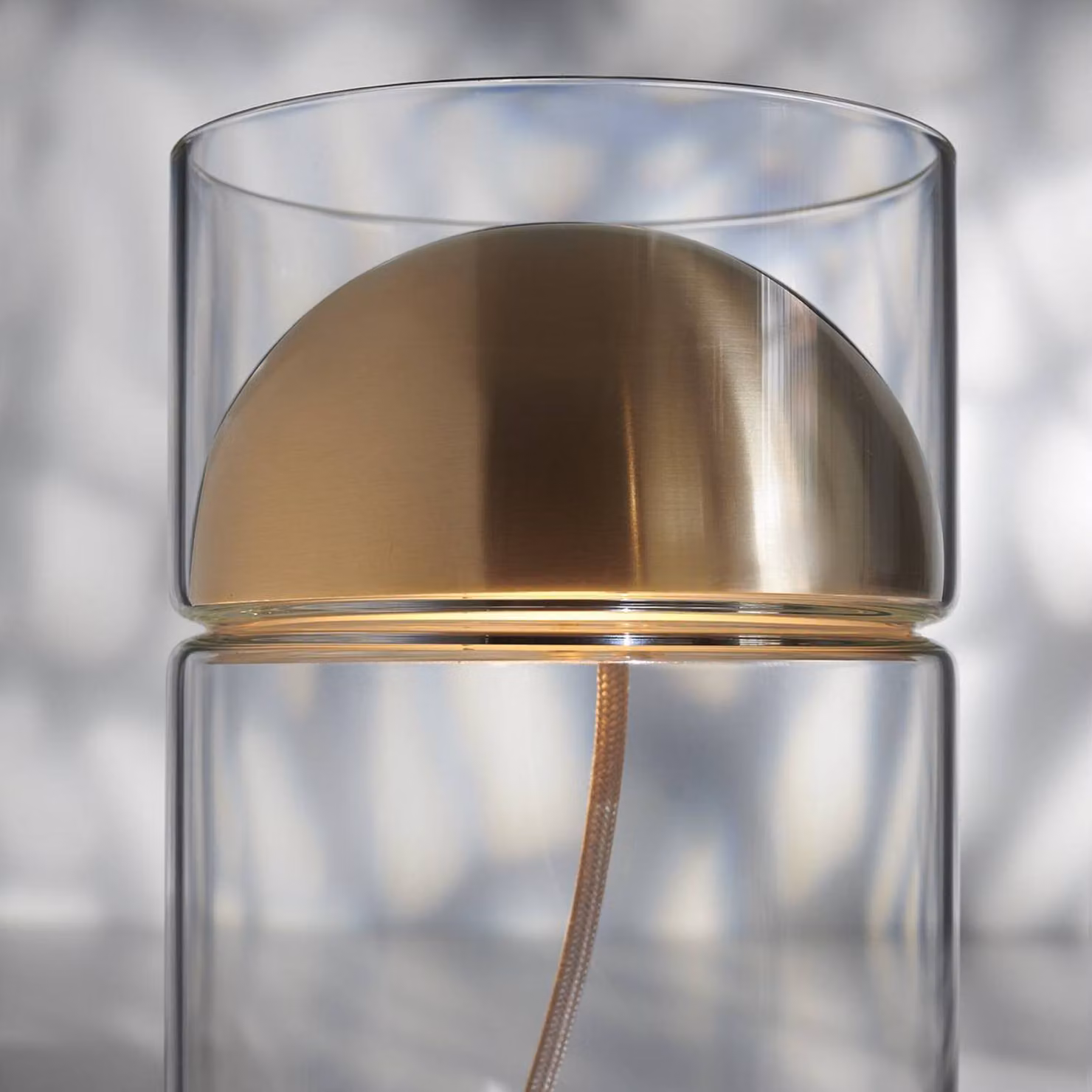 Oluce Lampada da tavolo di design Medusa, Ottone / Oro, Soggiorno / Sala da pranzo, Vetro, Design, Lampada da tavolo