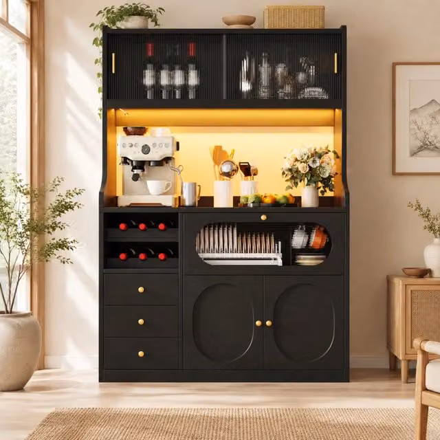 Mobile colonna da cucina ULEVR 120x40x180 cm nero con LED RGB, ante scorrevoli in vetro, 3 cassetti e portabottiglie