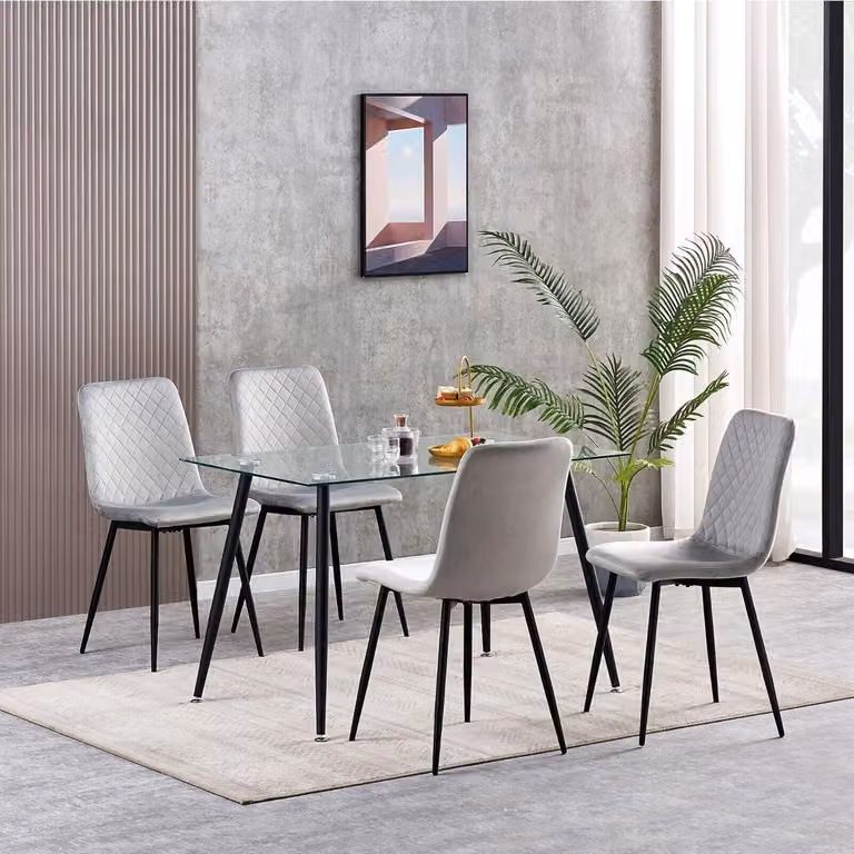 Set di 4 eleganti sedie da pranzo - Rivestite in velluto morbido, con design ergonomico e gambe in metallo nero