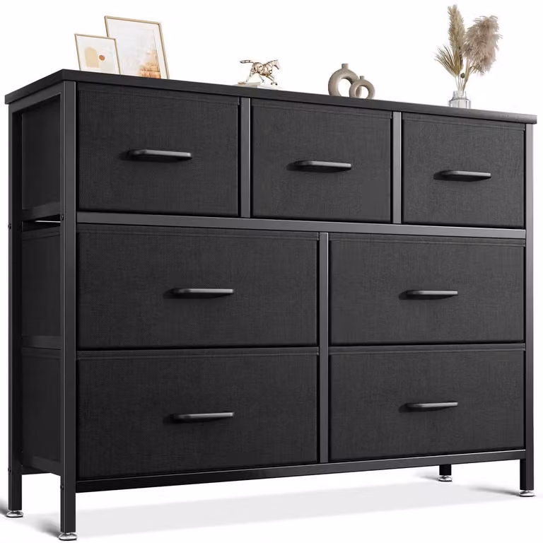 Comodino con 7 cassetti rivestiti in tessuto, struttura in acciaio, piedini regolabili, colore nero, dimensioni 100 x 30 x 77 cm