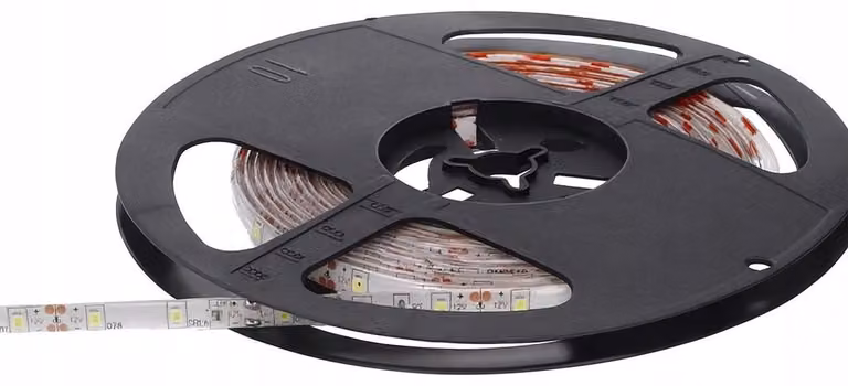 Striscia LED Prescot, luce bianca fredda, 25 metri, 12V, grado di protezione IP63
